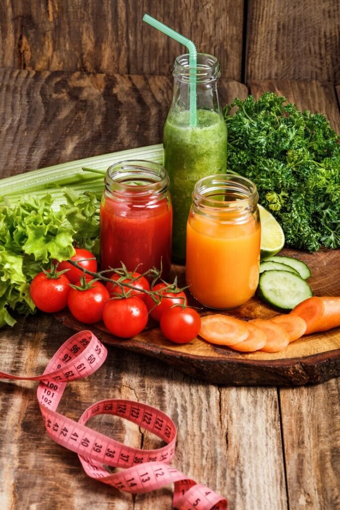 7 Incredible Benefits of Drinking Vegetable Juice