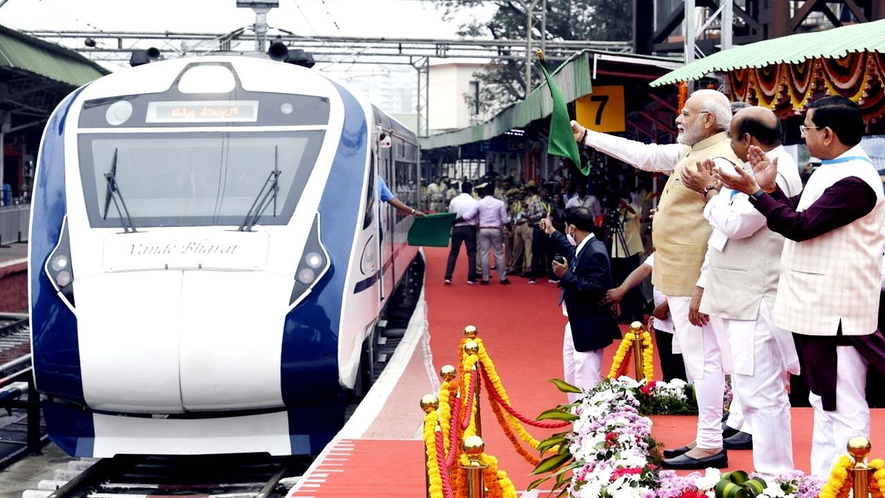 Prime Minister Modi will inaugurate nine new Vande Bharat routes